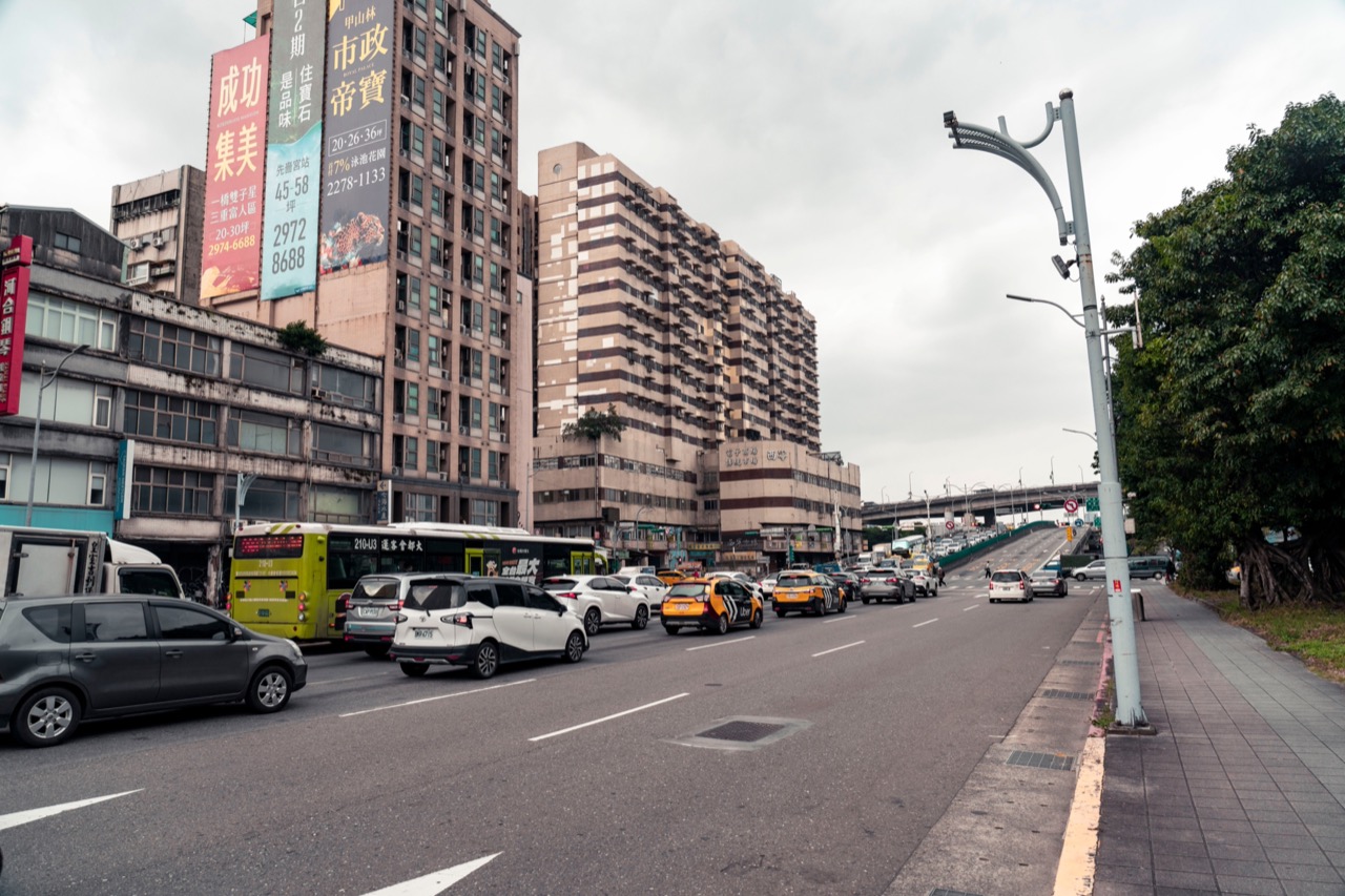 报道配图:结构与影响示意